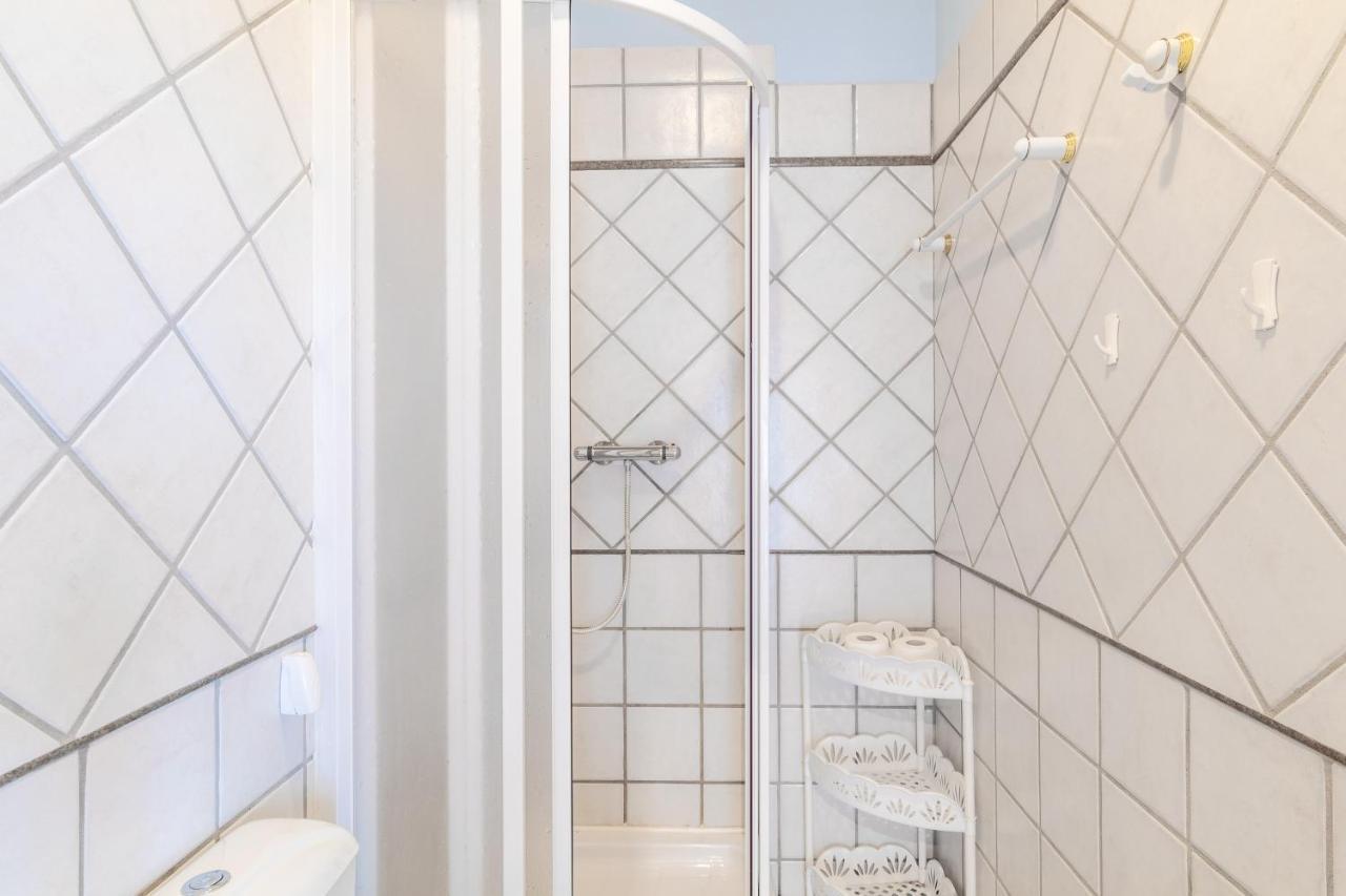 Farma Slunecny Dvur Apartmany A Family Stany Strecha Pod Strechou Hermanuv Mestec Esterno foto